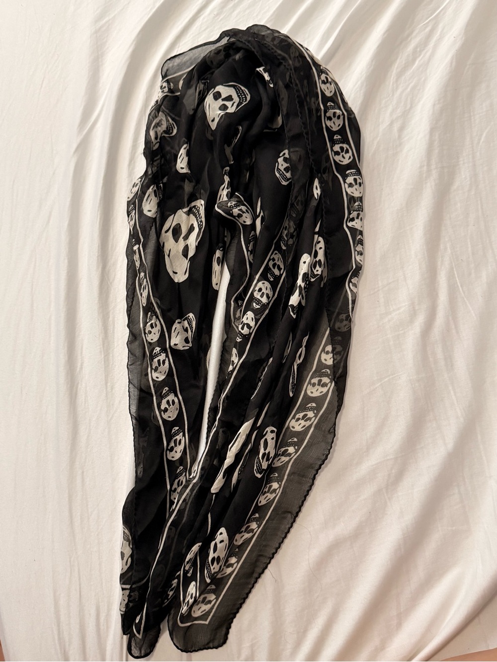 Black Skull Print Scarf